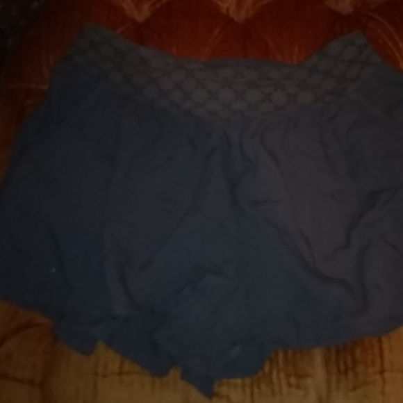 Shorts - Picture 2 of 2